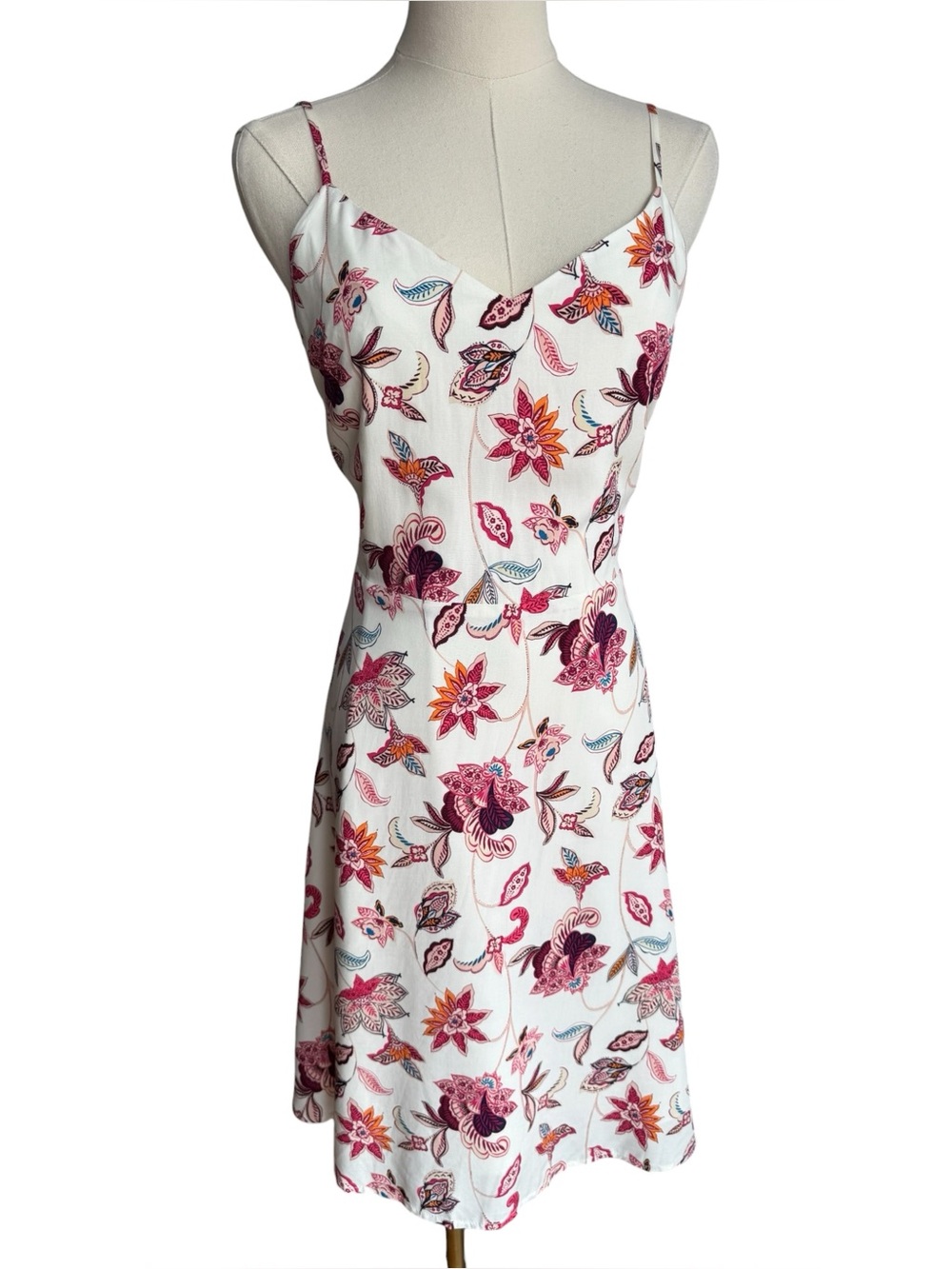 Loft Paisley Floral Sundress Sz 8 A-Line Sleeveless Dress Fitted V-Neck Romantic